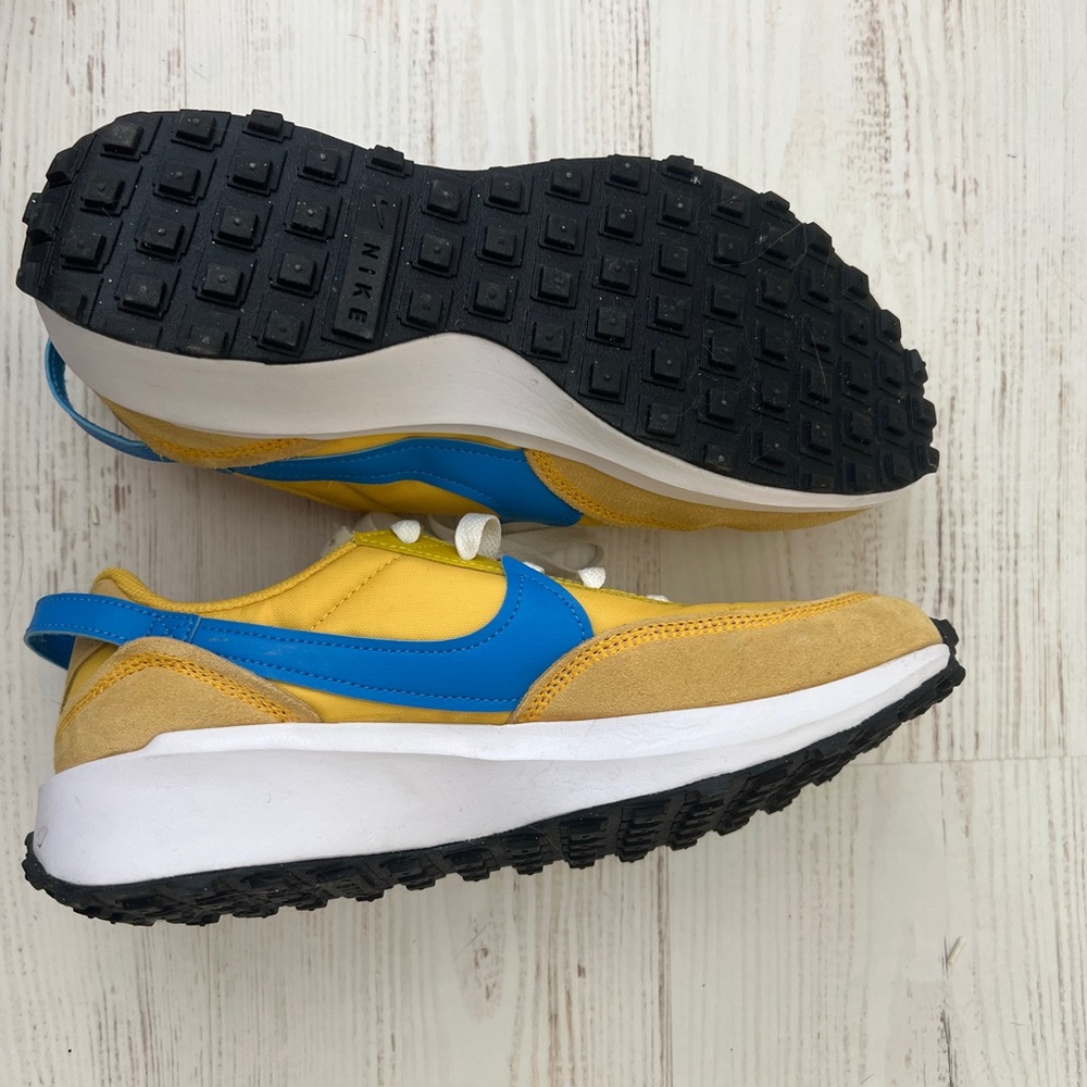Nike Waffle Runner Sneakers in Yellow & Blue 8.5